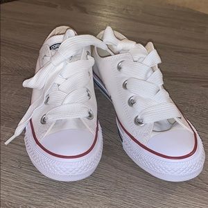 White converse women’s size 8